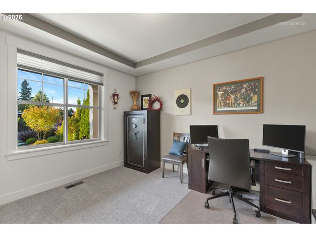1524 Ne 17TH Ave, Canby, OR 97013