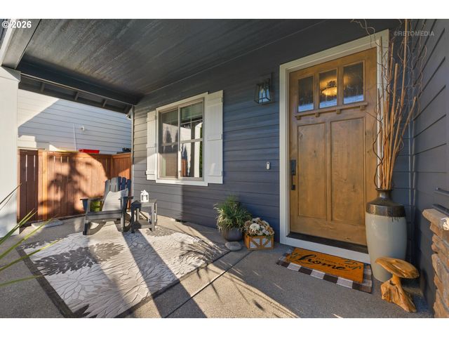 1524 Ne 17TH Ave, Canby, OR 97013