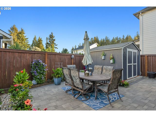 1524 Ne 17TH Ave, Canby, OR 97013
