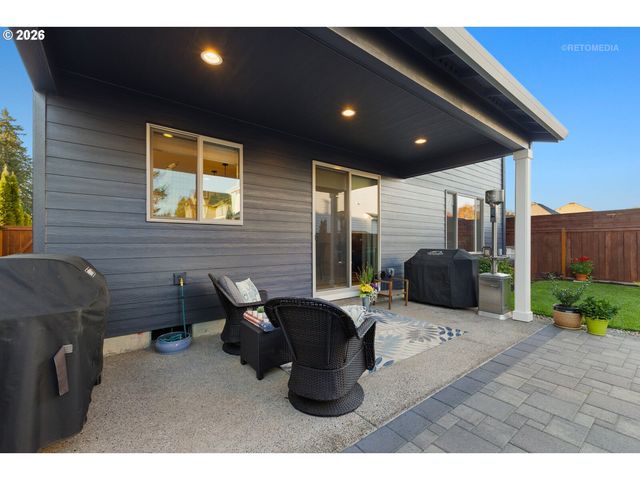 1524 Ne 17TH Ave, Canby, OR 97013