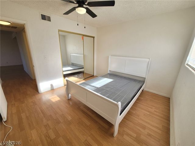 585 South Royal Crest Circle 7, Las Vegas, NV 89169