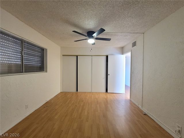 585 South Royal Crest Circle 7, Las Vegas, NV 89169