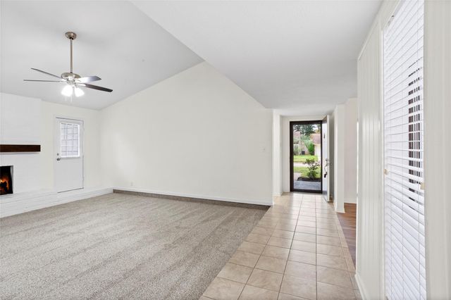 15818 Dunmoor, Houston, TX 77059