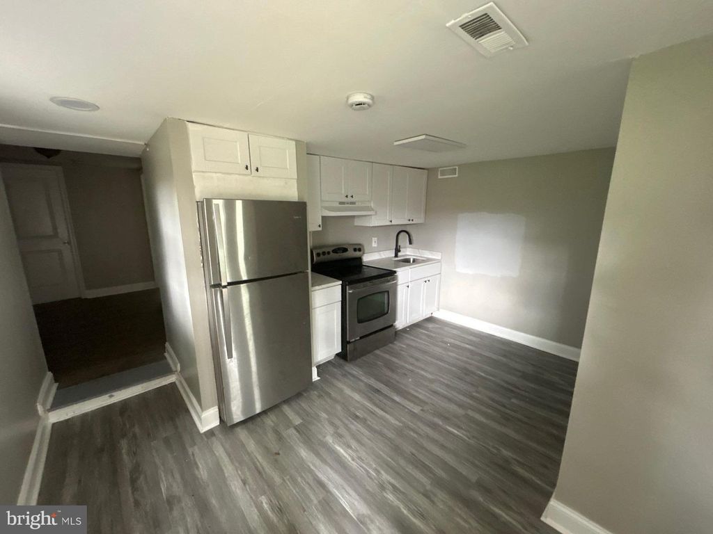 332 S FRANKLINTOWN RD, Baltimore, MD 21223