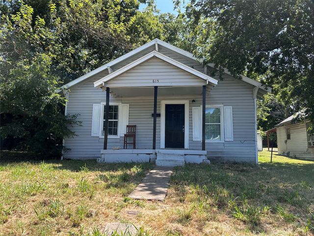 615 S Throckmorton Street, Sherman, TX 75090
