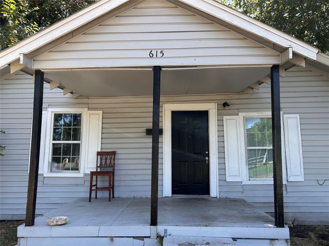 615 S Throckmorton Street, Sherman, TX 75090