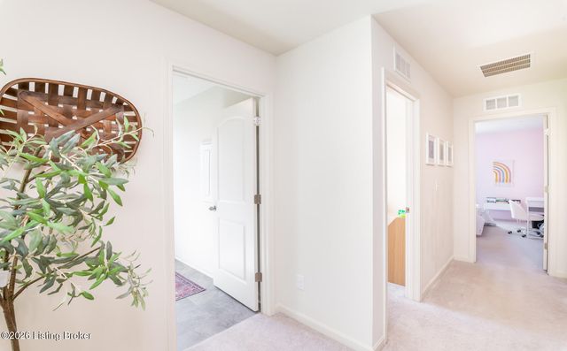 3923 Creek Meadow Dr, La Grange, KY 40031