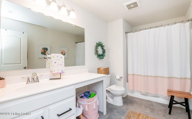 3923 Creek Meadow Dr, La Grange, KY 40031
