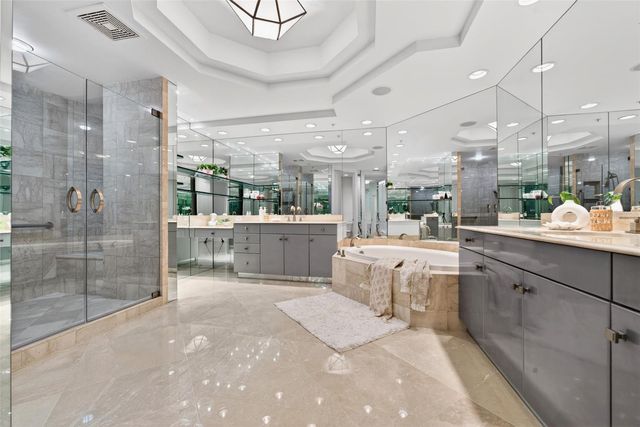 35 WATERGATE DRIVE 502, Sarasota, FL 34236