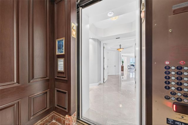 35 WATERGATE DRIVE 502, Sarasota, FL 34236