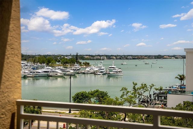 35 WATERGATE DRIVE 502, Sarasota, FL 34236