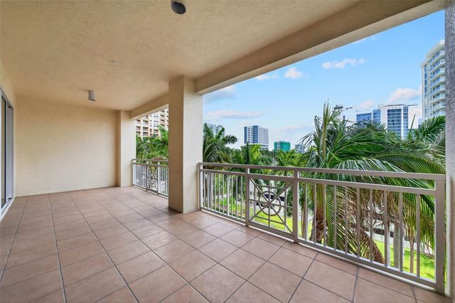 35 WATERGATE DRIVE 502, Sarasota, FL 34236
