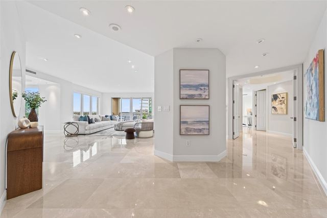 35 WATERGATE DRIVE 502, Sarasota, FL 34236