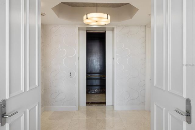 35 WATERGATE DRIVE 502, Sarasota, FL 34236