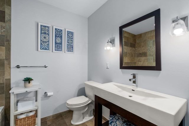 572 Freeport Street 302, Boston, MA 02122