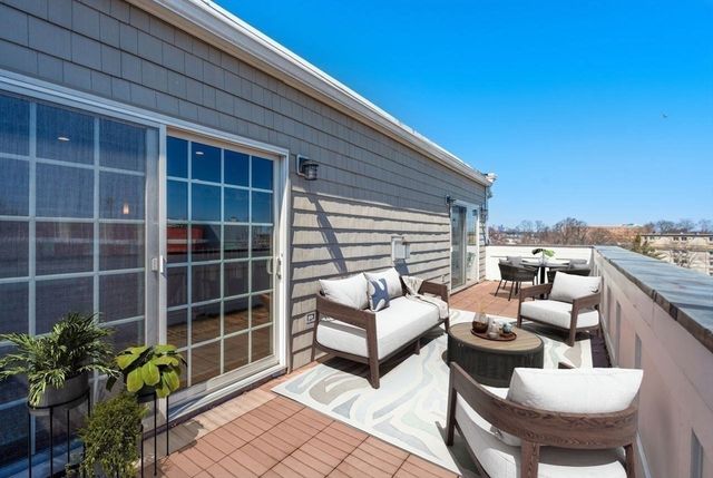 572 Freeport Street 302, Boston, MA 02122