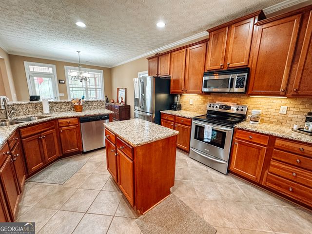 998 Ivy Circle, Concord, GA 30206