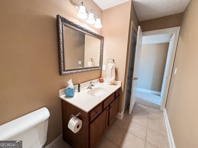 998 Ivy Circle, Concord, GA 30206