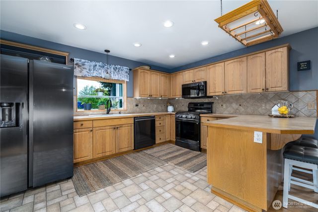11720 261st Avenue Ct E, Buckley, WA 98321