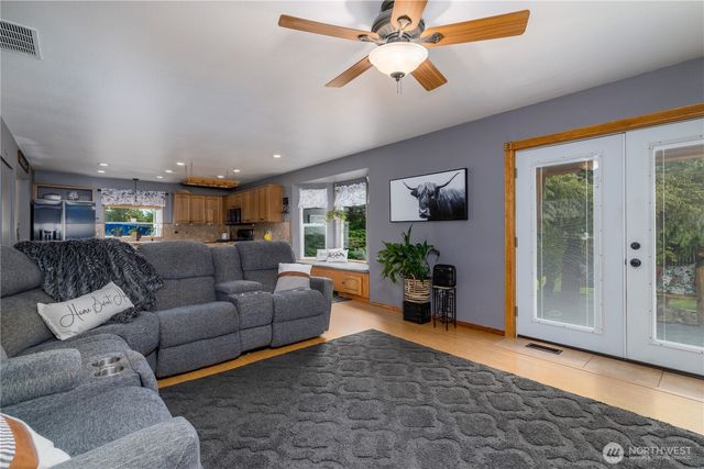 11720 261st Avenue Ct E, Buckley, WA 98321