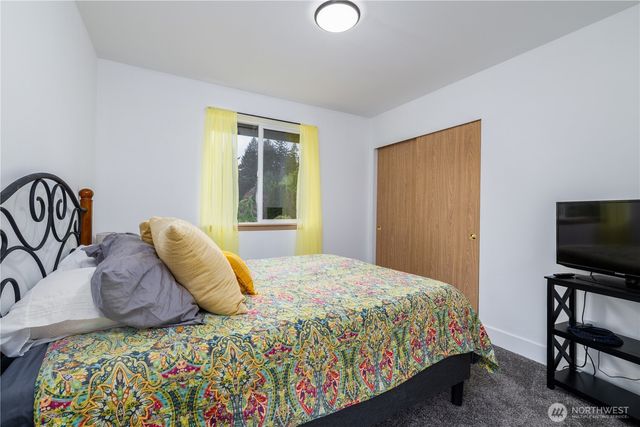 11720 261st Avenue Ct E, Buckley, WA 98321