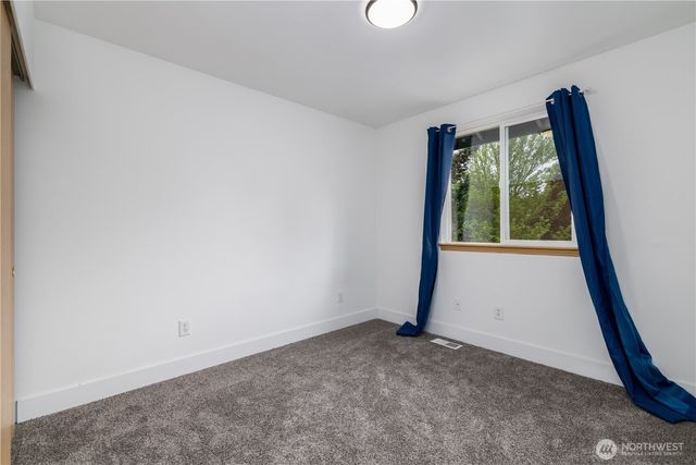 11720 261st Avenue Ct E, Buckley, WA 98321