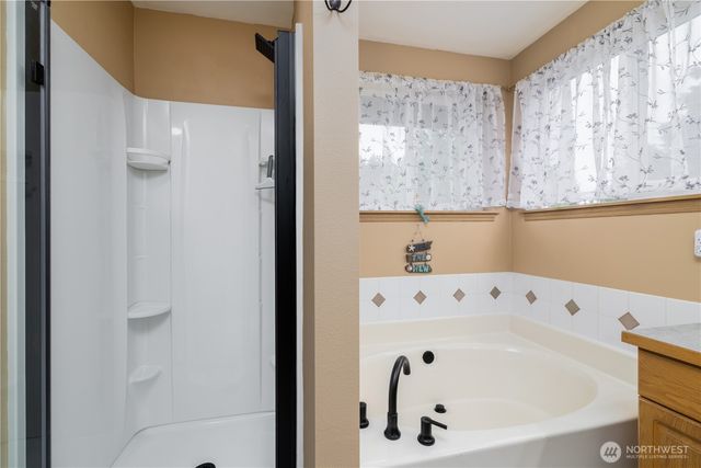 11720 261st Avenue Ct E, Buckley, WA 98321