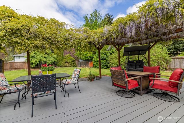 11720 261st Avenue Ct E, Buckley, WA 98321