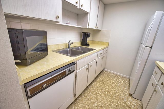 23 QUAILS RUN BOULEVARD 23203, Englewood, FL 34223