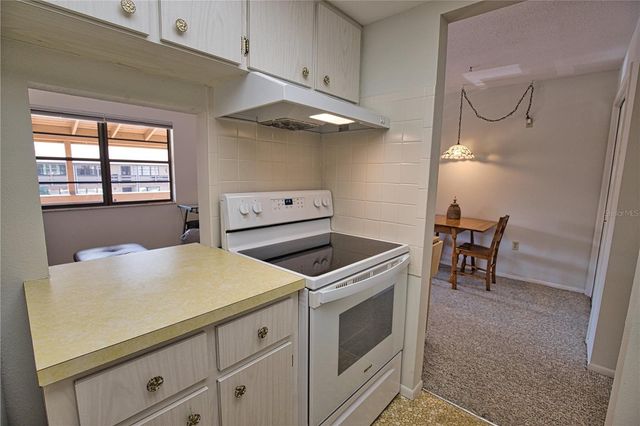 23 QUAILS RUN BOULEVARD 23203, Englewood, FL 34223