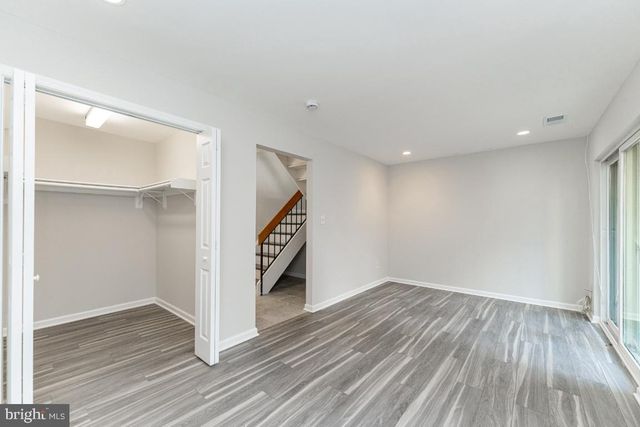 2442 SOUTHGATE SQ, Reston, VA 20191