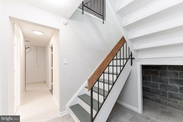 2442 SOUTHGATE SQ, Reston, VA 20191