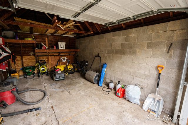 1313 N Jenison Avenue, Lansing, MI 48915