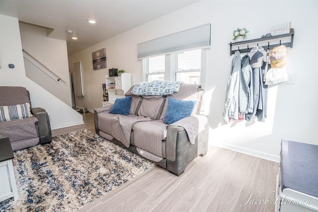1313 N Jenison Avenue, Lansing, MI 48915