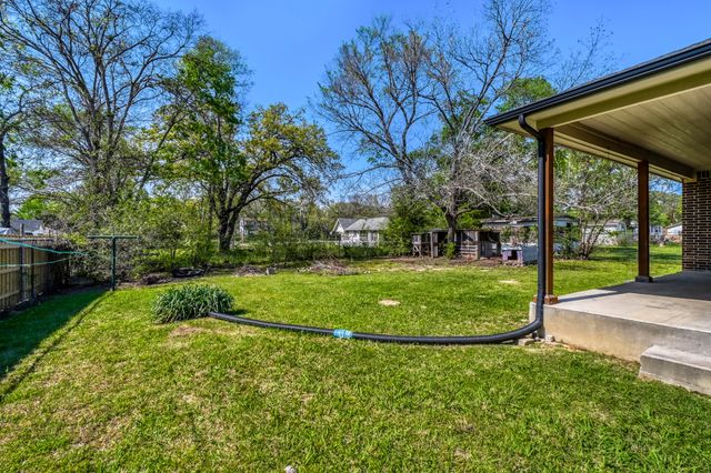 1010 Netherland Drive, Seagoville, TX 75159