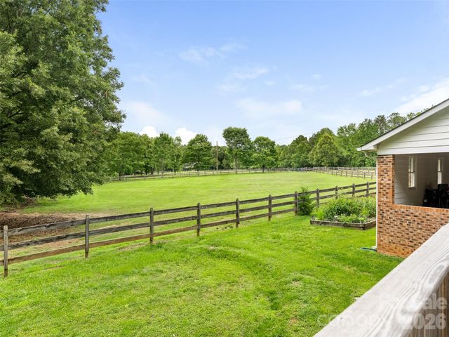 7712 Old Waxhaw Monroe Road, Waxhaw, NC 28173