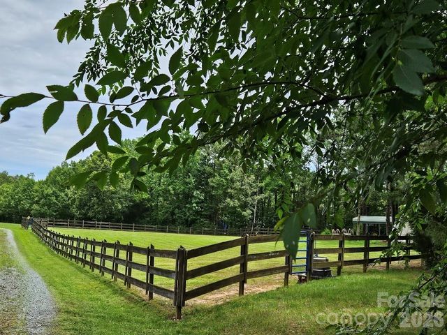 7712 Old Waxhaw Monroe Road, Waxhaw, NC 28173