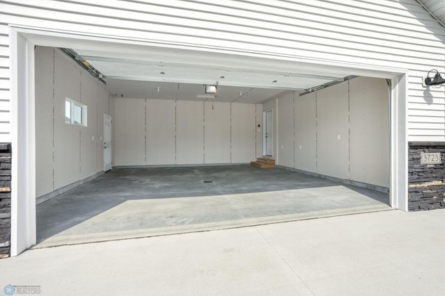 3723 19th Street S, Moorhead, MN 56560
