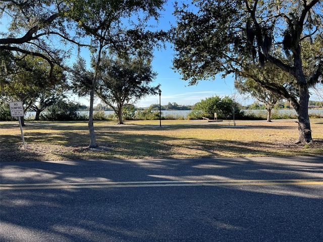 2208 LAKE BOULEVARD, Winter Haven, FL 33881