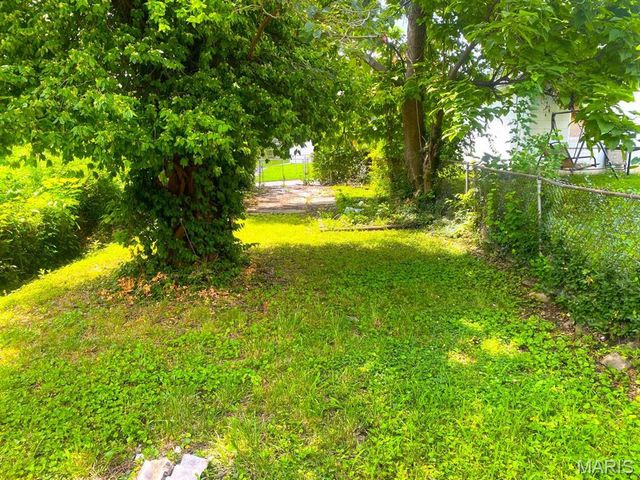 5994 Theodore Avenue, St Louis, MO 63136