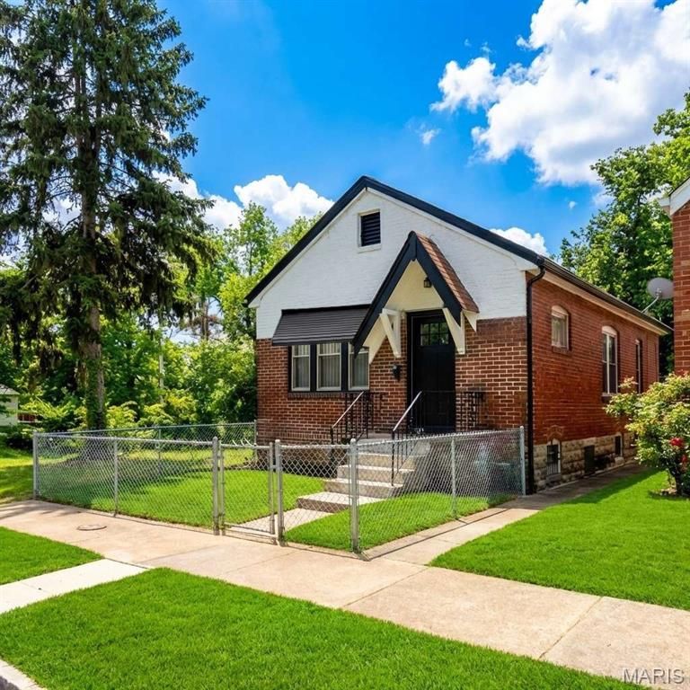 5994 Theodore Avenue, St Louis, MO 63136