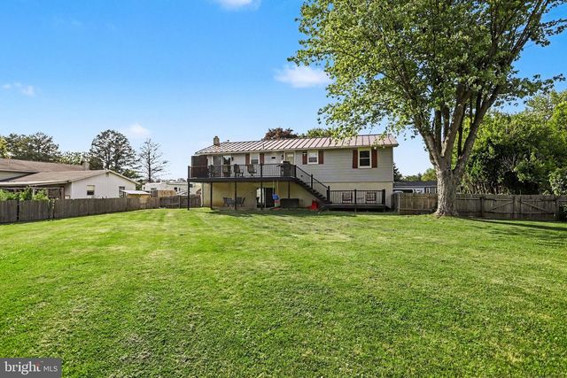 6 PARKER DR, Christiana, PA 17509