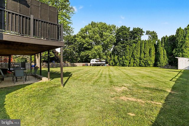 6 PARKER DR, Christiana, PA 17509