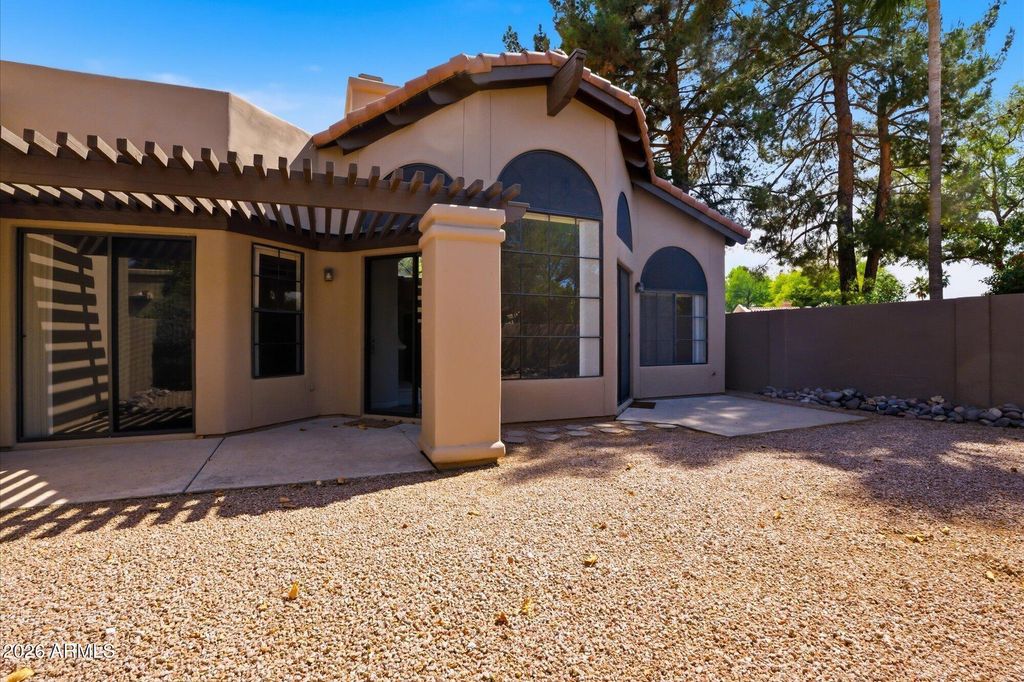 Image 21 of property listing at 4036 E Lupine Avenue, Phoenix, AZ 85028