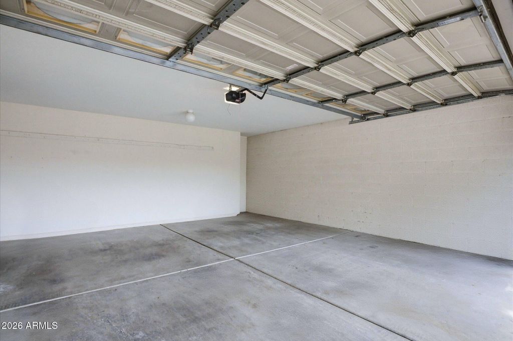 Image 22 of property listing at 4036 E Lupine Avenue, Phoenix, AZ 85028