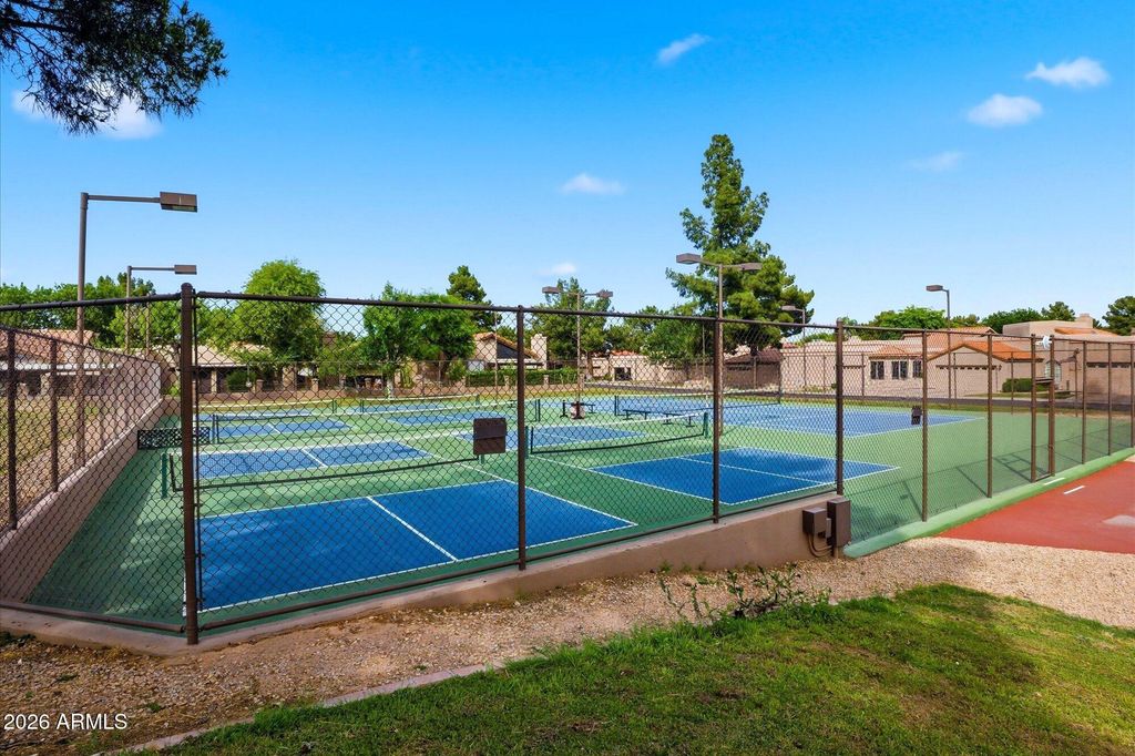 Image 25 of property listing at 4036 E Lupine Avenue, Phoenix, AZ 85028