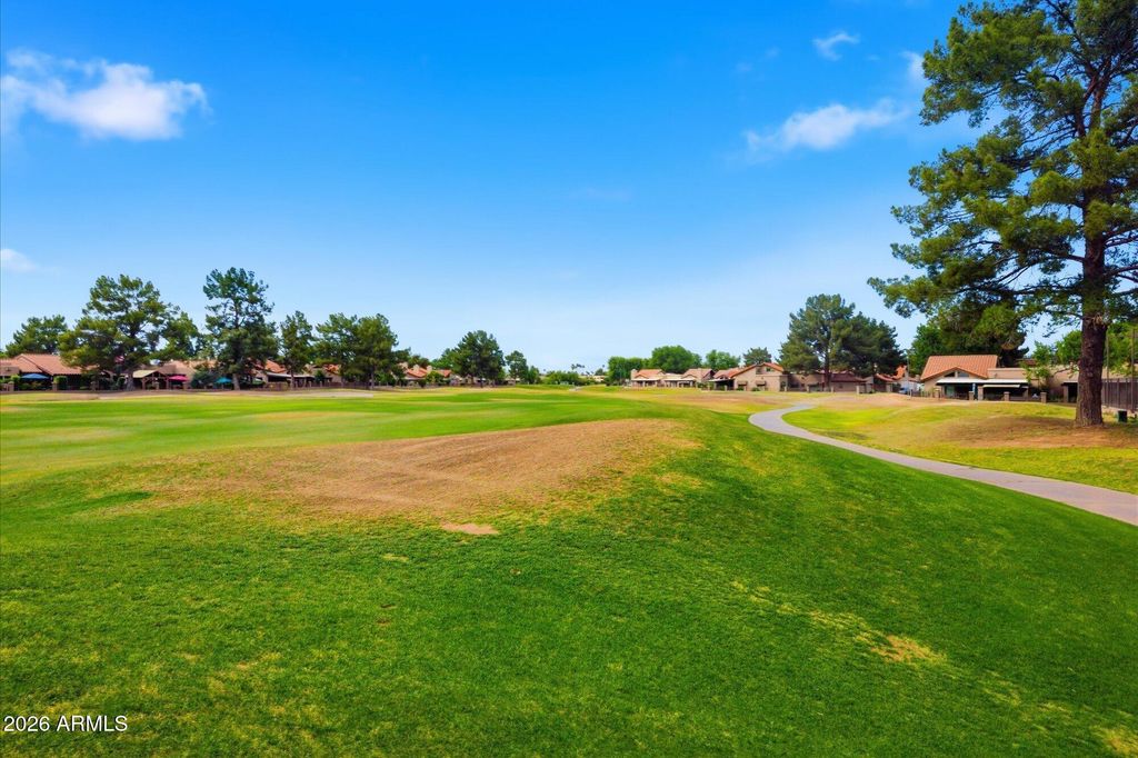 Image 27 of property listing at 4036 E Lupine Avenue, Phoenix, AZ 85028