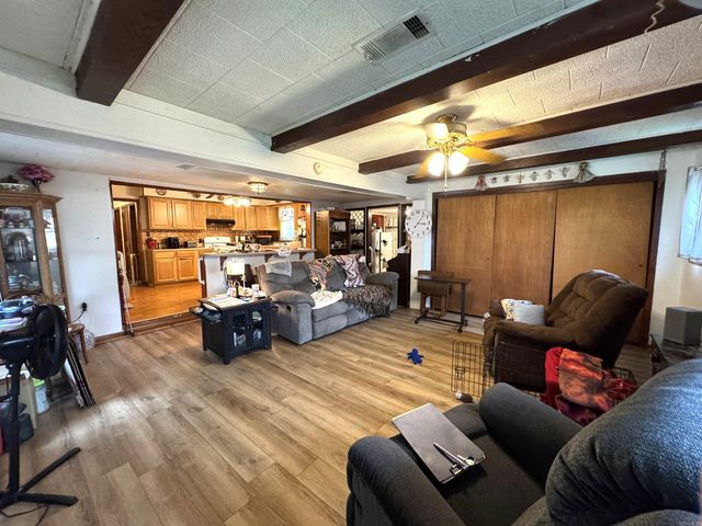 563 S 12th Avenue, Piggott, AR 72454
