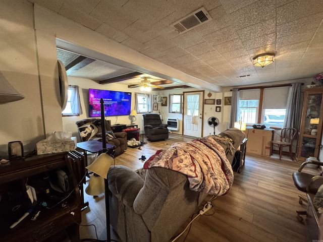 563 S 12th Avenue, Piggott, AR 72454