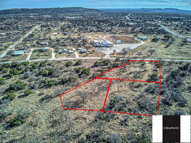 8 Lillian Dean DR, Buchanan Dam, TX 78609